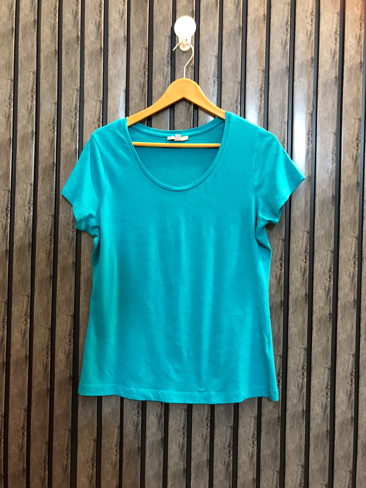 Chest 20  Length 23 Women's Comfort Tee