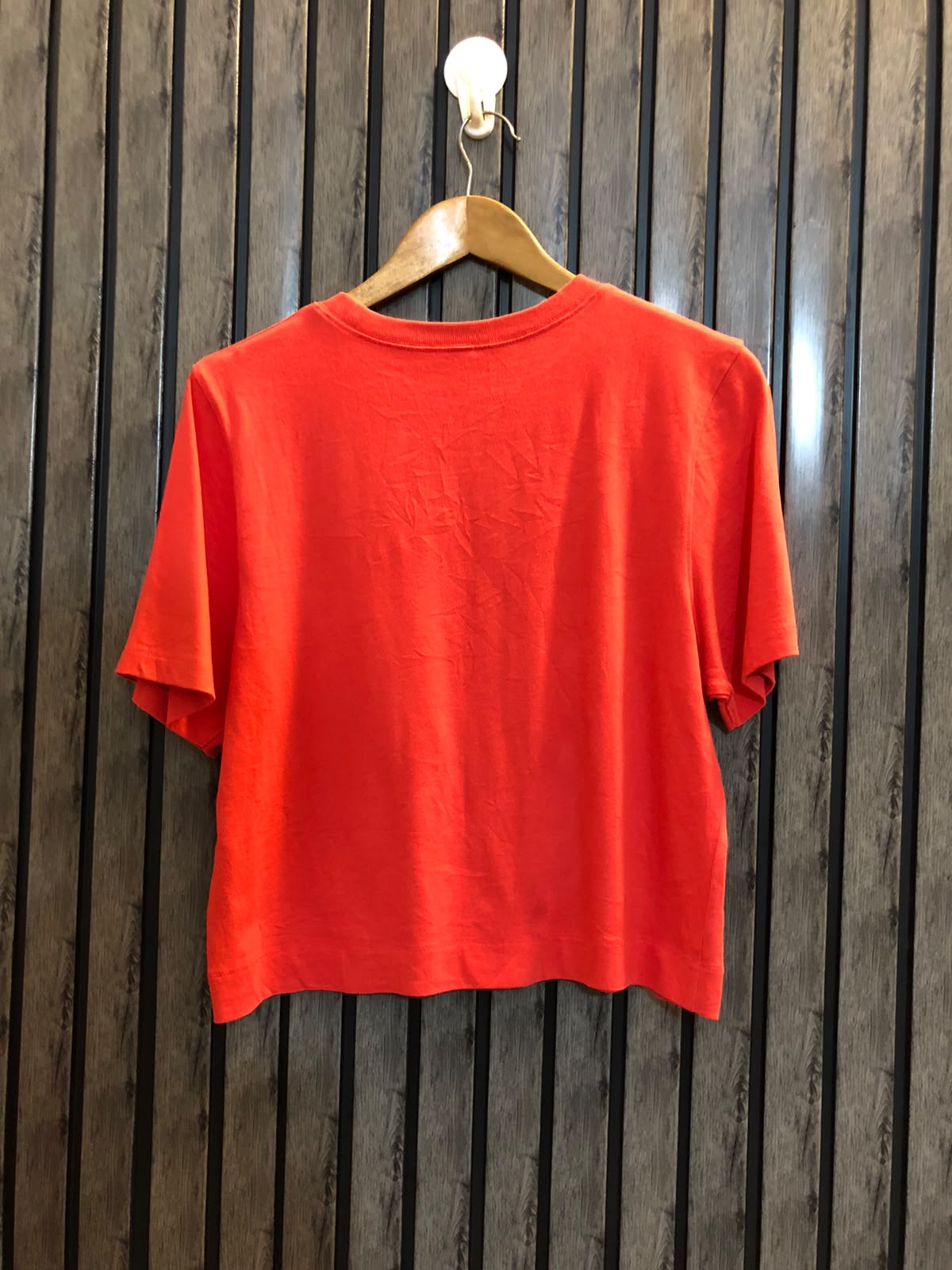 Chest Medium Women's Everyday Tee