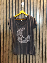 Chest 19  Length 24 Women's Modern Casual Tee