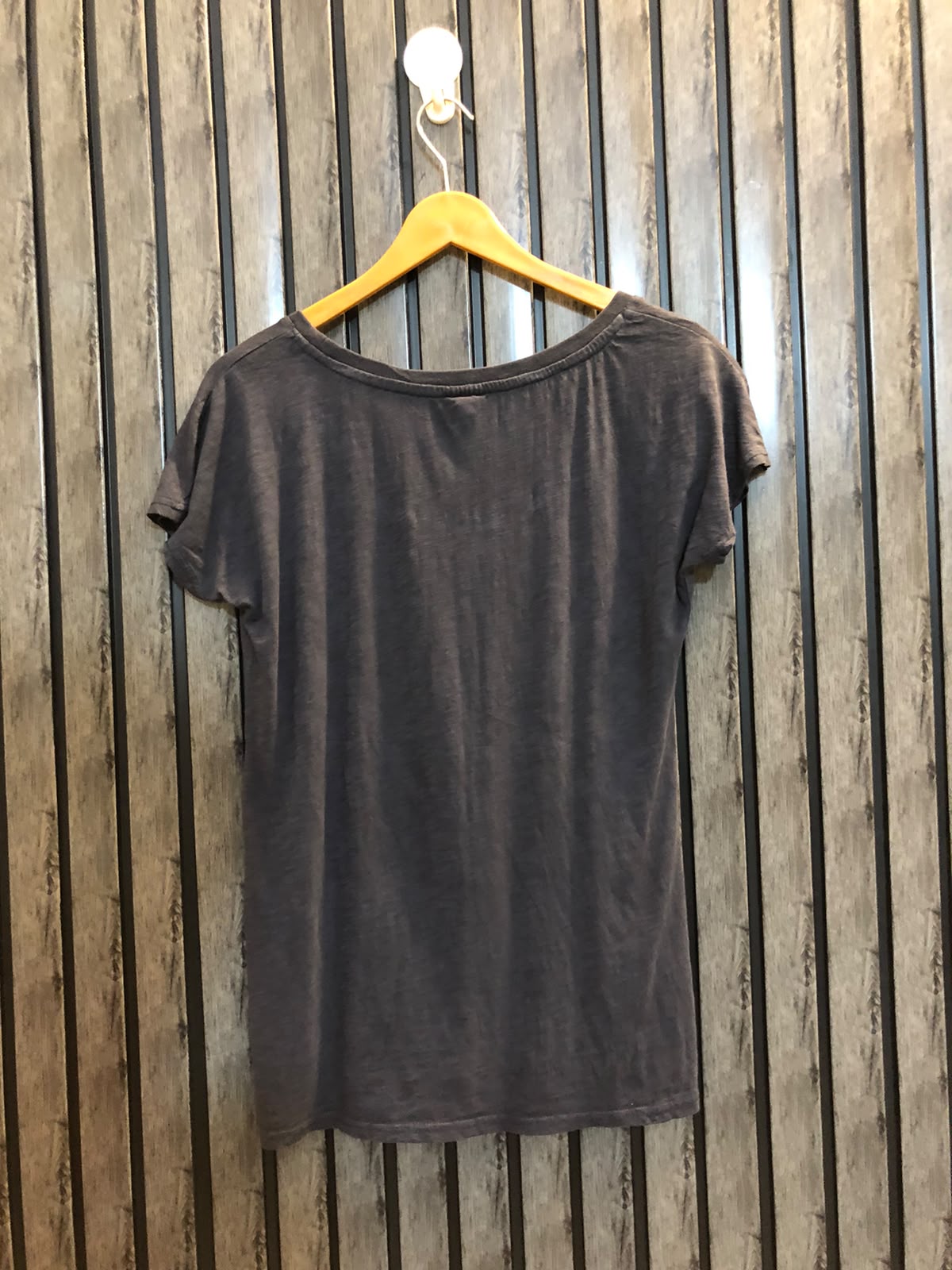 Chest 19  Length 24 Women's Modern Casual Tee