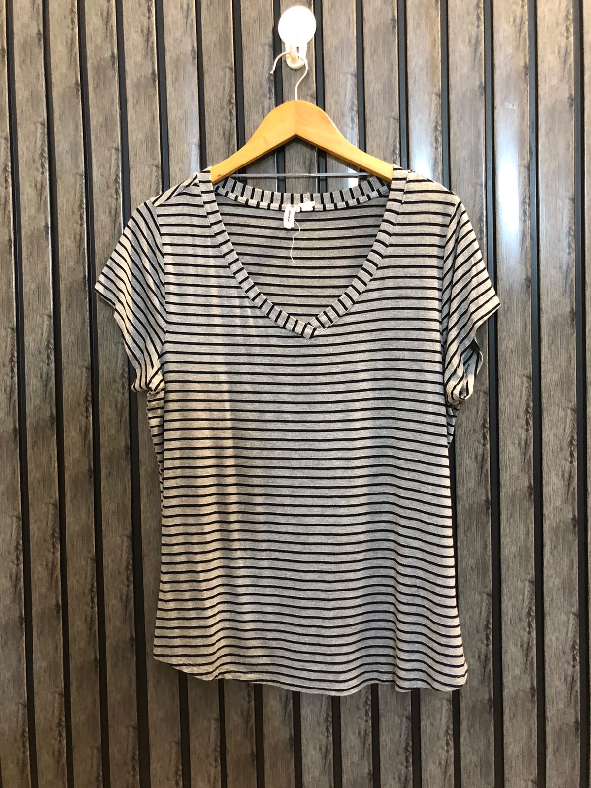 Chest 21  Length 24 Women's Trendy Casual Tee