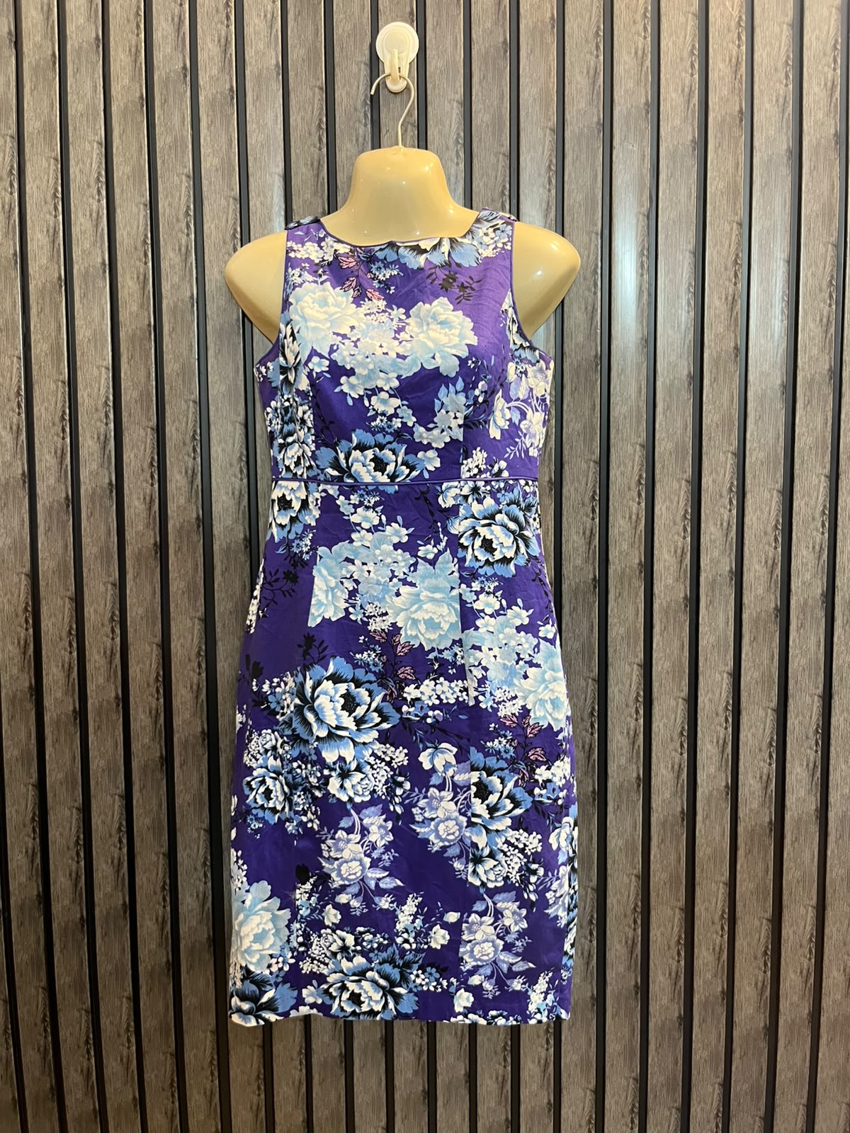 Chest 18  Length 34  Fabric cotton silk Luxury Mini Dresses for Modern Women