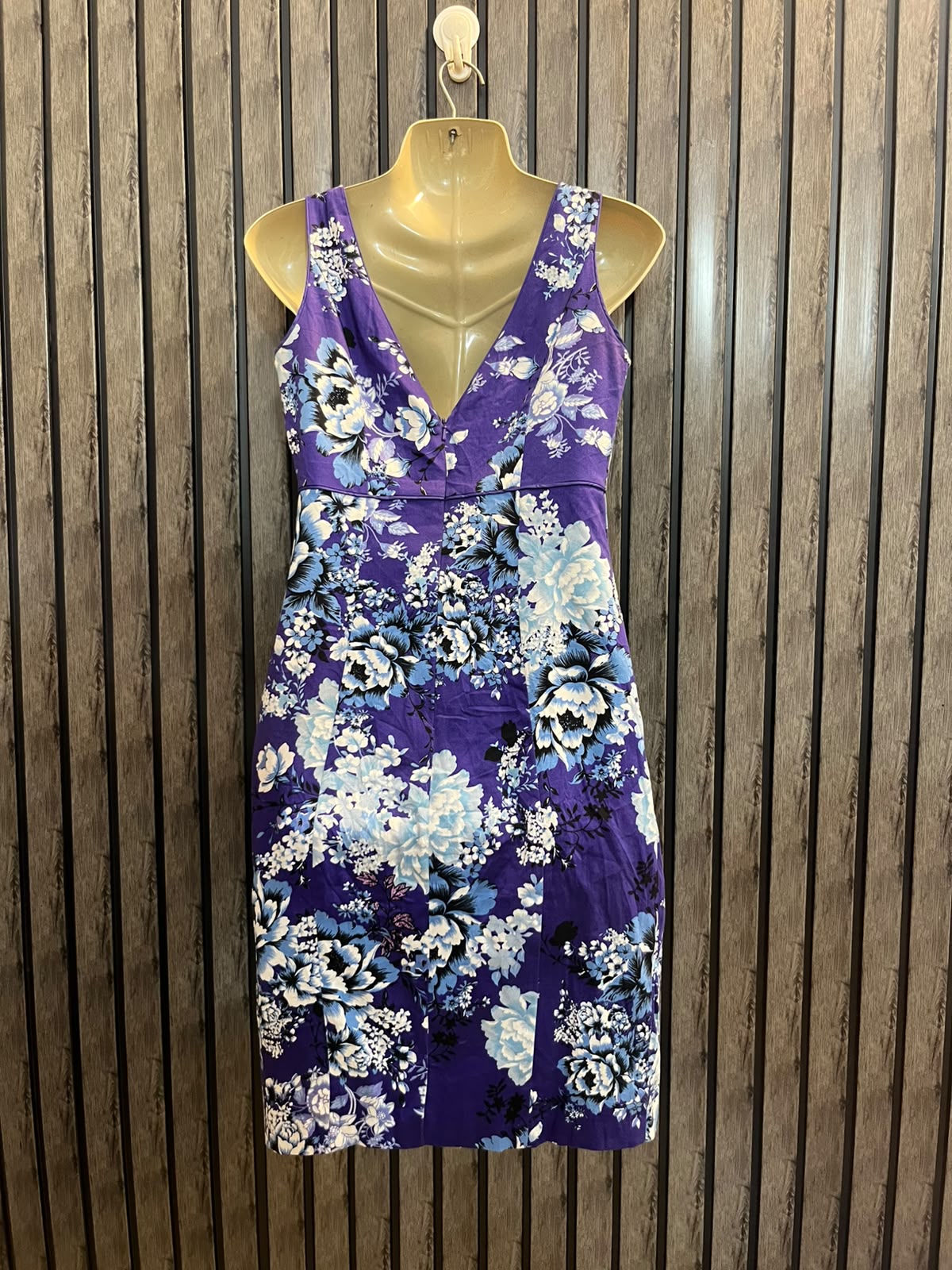 Chest 18  Length 34  Fabric cotton silk Luxury Mini Dresses for Modern Women