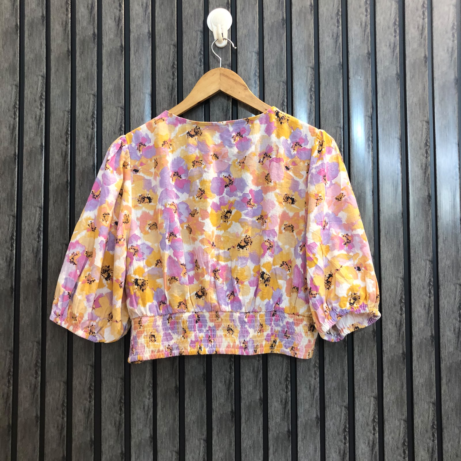 Chest 19  Length 15.5  Fabric Rayon Women's Designer Crop Top