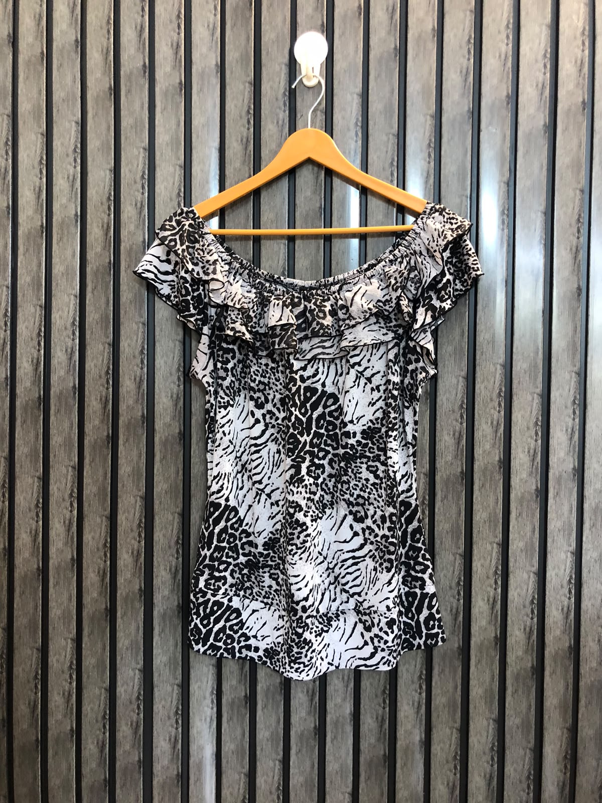 Chest 21  Length 20  Fabric Silk Jersey Women's Latest Half Sleeves Top