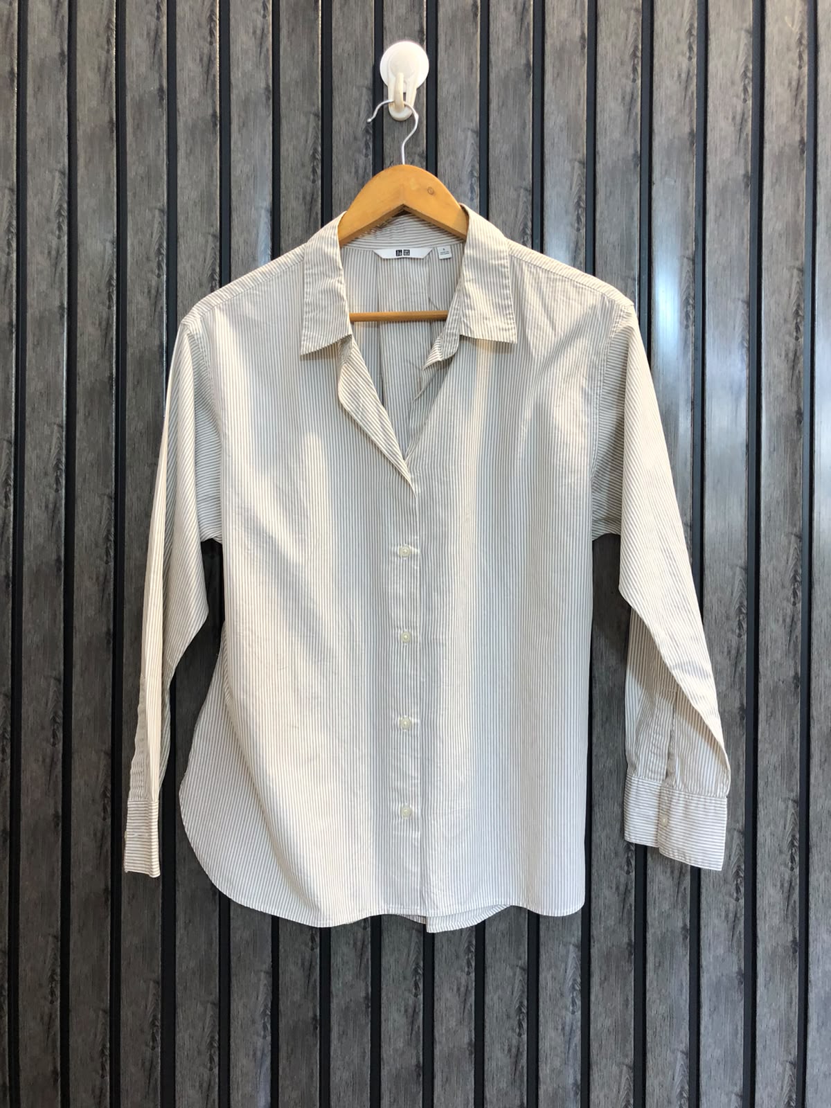 Chest 17.5  Lenght 24 to 25  Fabric cotton silk Western Style Long Sleeve Tops for Women