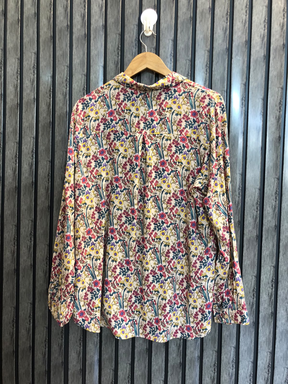 Chest 22  Lenght 26 to 28  Fabric linen Women's Fashion Full Sleeve
