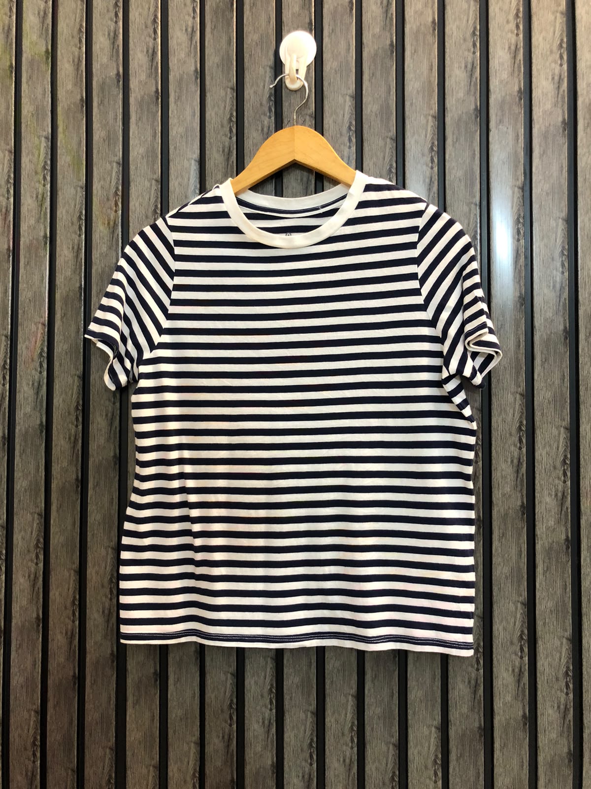 Chest 19  Lenght 21 Modern Women's Wear