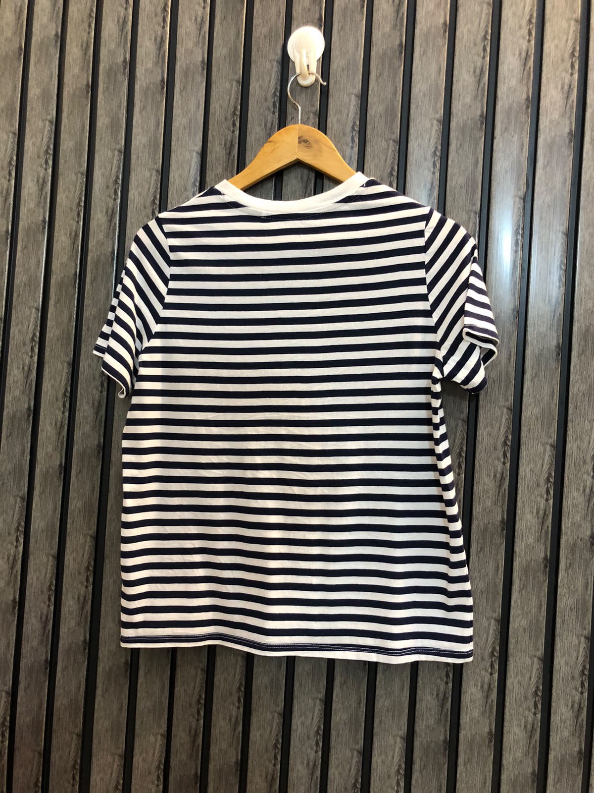 Chest 19  Lenght 21 Modern Women's Wear