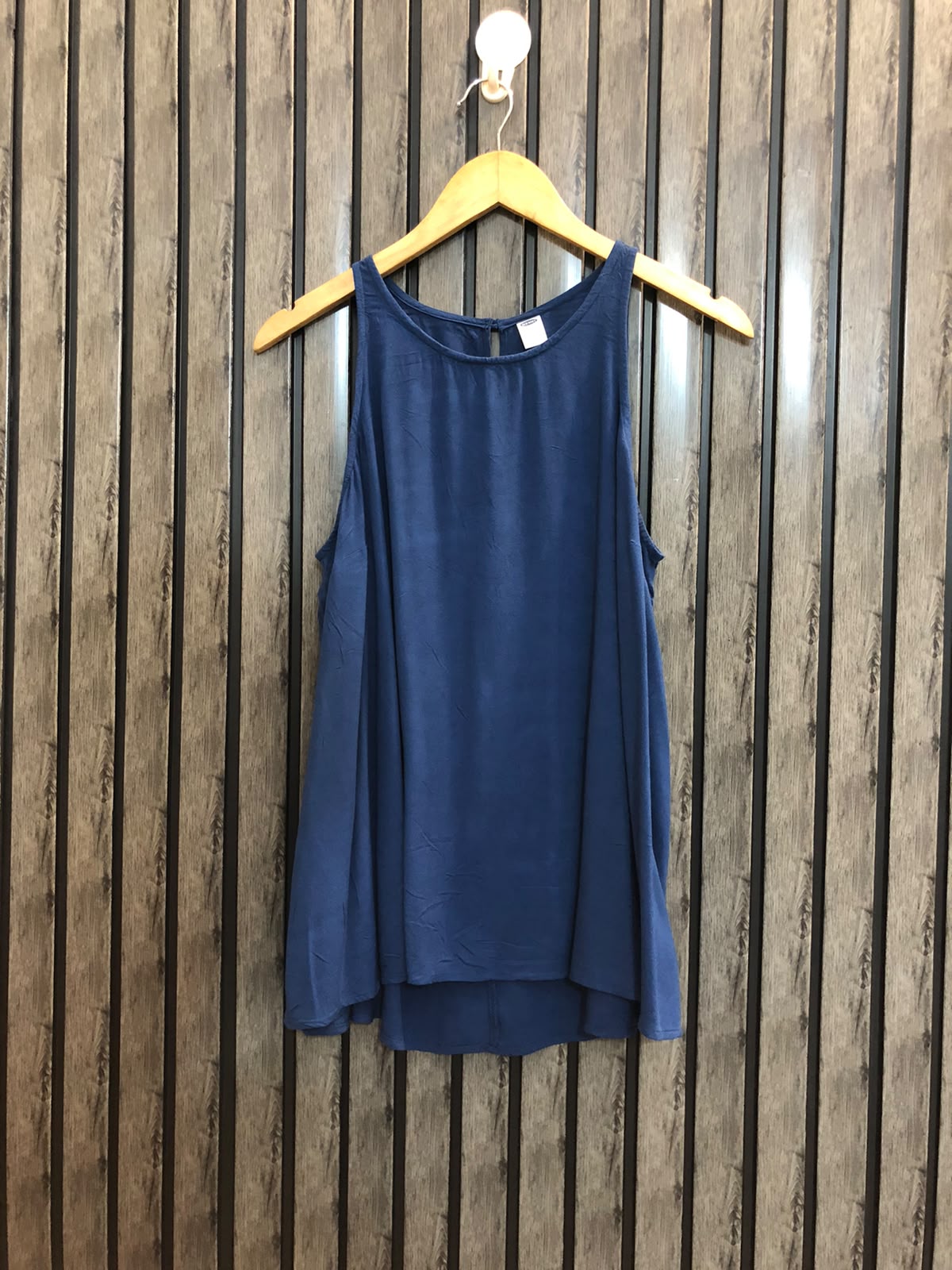 Chest 19  Length 22 to 24  Fabric linen Discover Premium Sleeveless Tops for Women