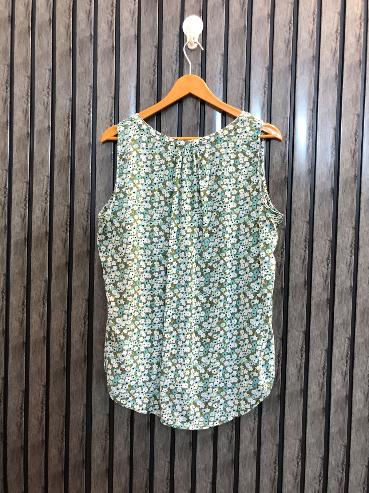Chest 21  Length 26  Fabric linen Women's Sleeveless Tops for Every Occasion