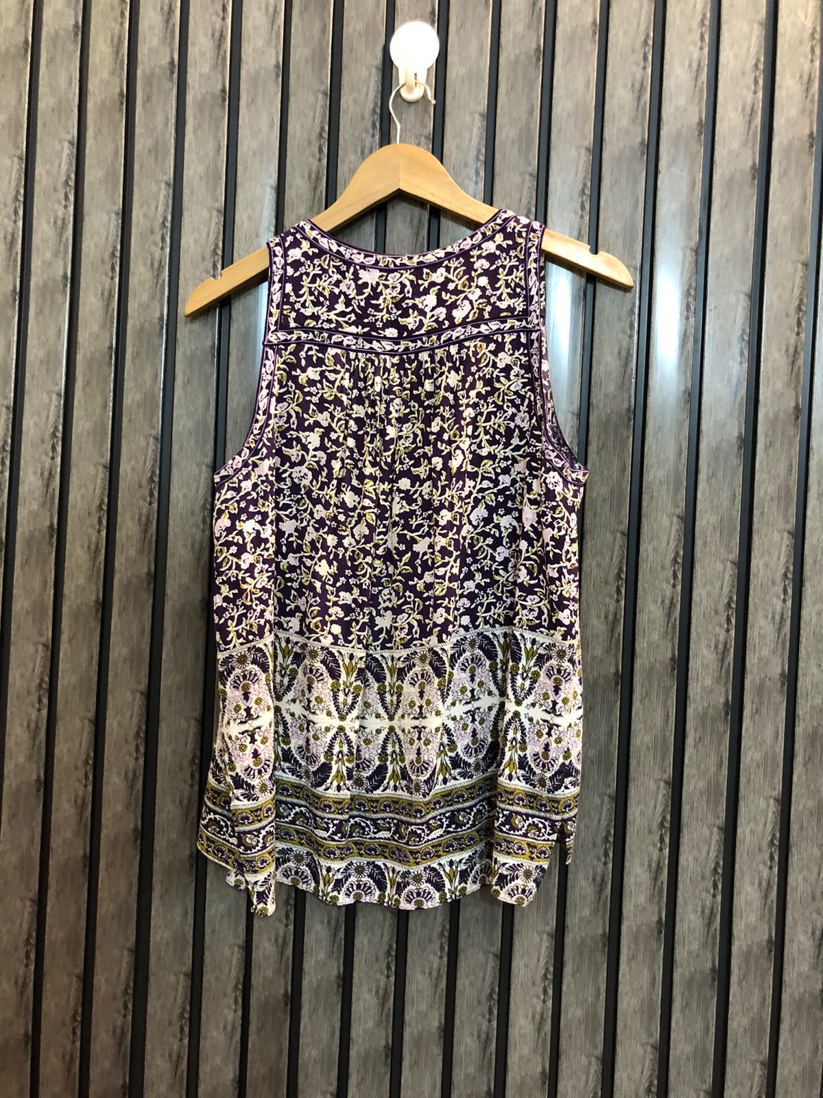 Chest 20  Lenght 21 to 24  Fabric cotton silk Stylish Women's Sleeveless Top