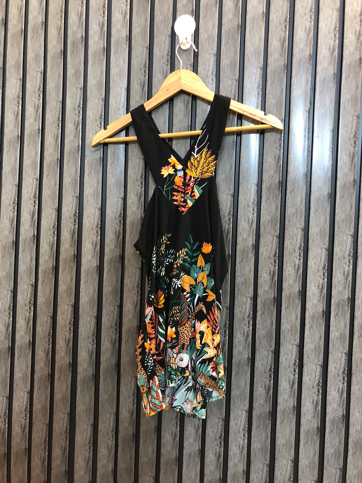 Chest 17  Lenght 25  Fabric linen Casual Women's Sleeveless Tops