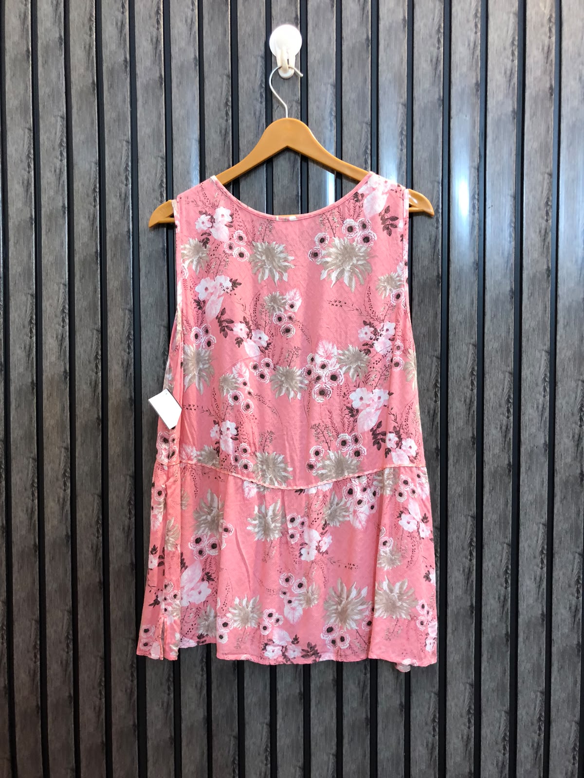 Chest 20  Lenght 27  Fabric linen Elegant Western Sleeveless Tops for Women