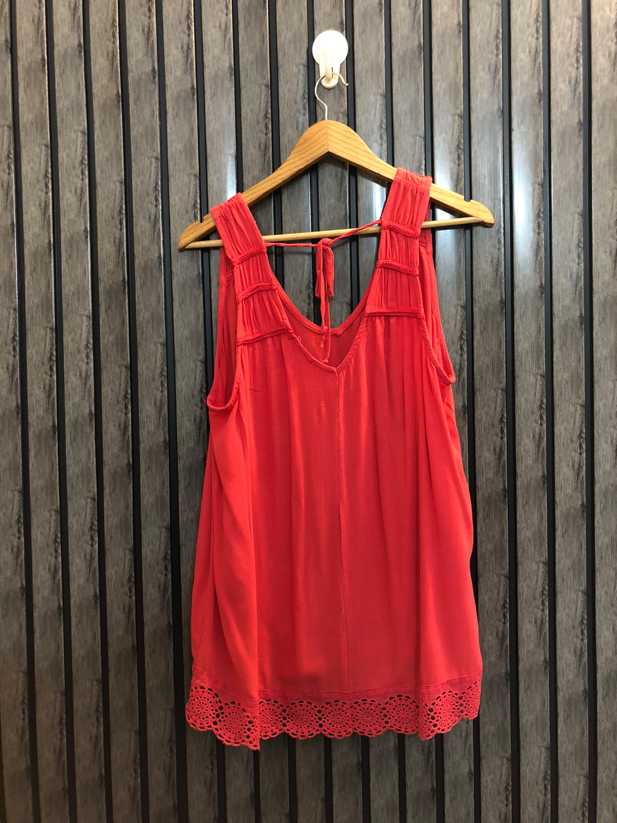 Chest 21  Lenght 26 To 28  Fabric Rayon Classic Western Sleeveless Tops for Ladies