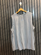 Chest 27  Lenght 30  Fabric cotton silk Women's Casual & Stylish Sleeveless Tops