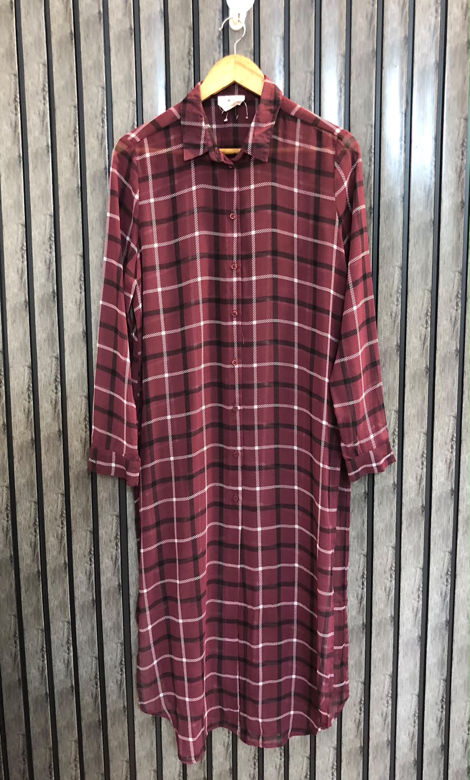 Chest 19  Lenght 44  Fabric chiffon Branded Women's Long Tops