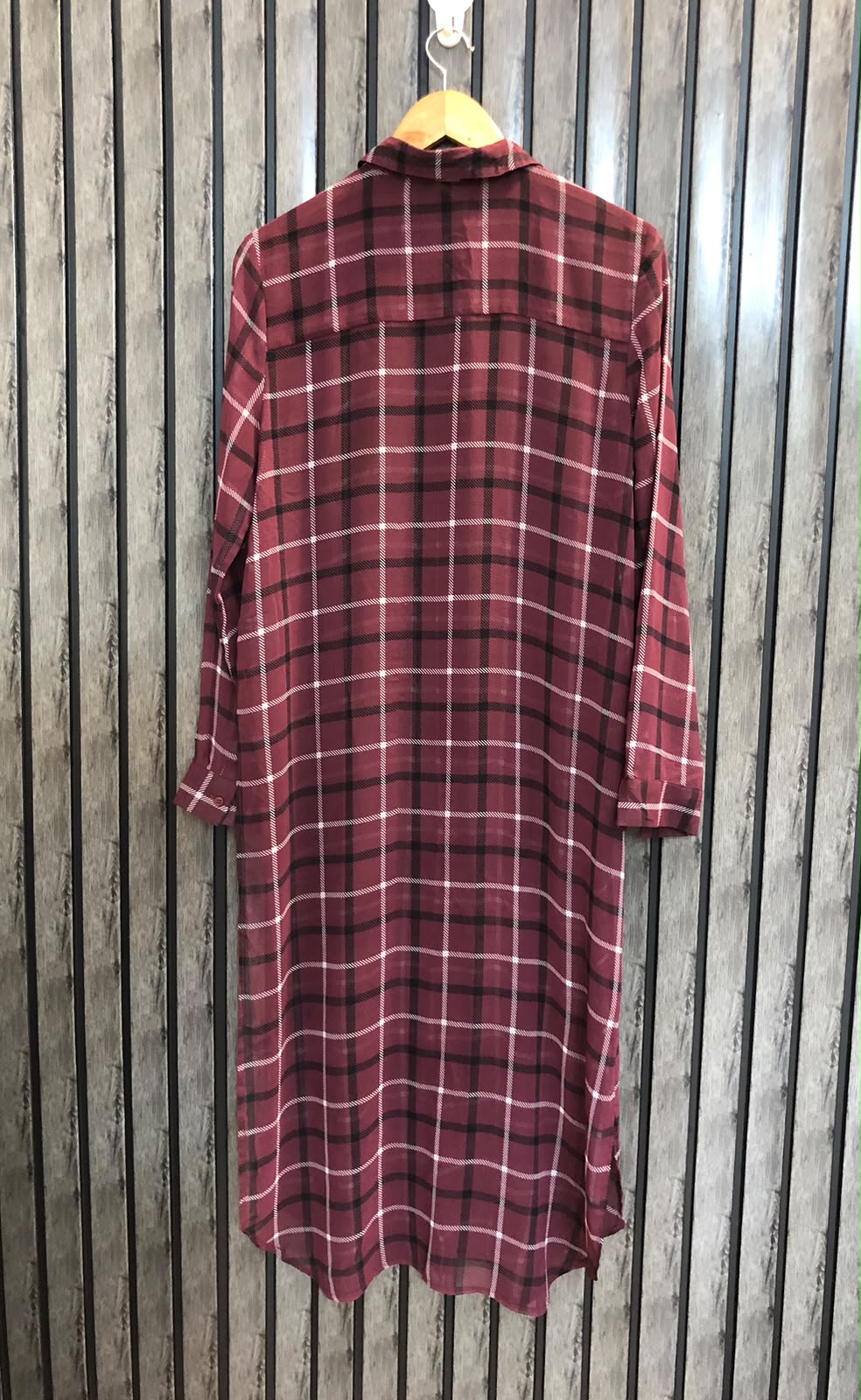 Chest 19  Lenght 44  Fabric chiffon Branded Women's Long Tops