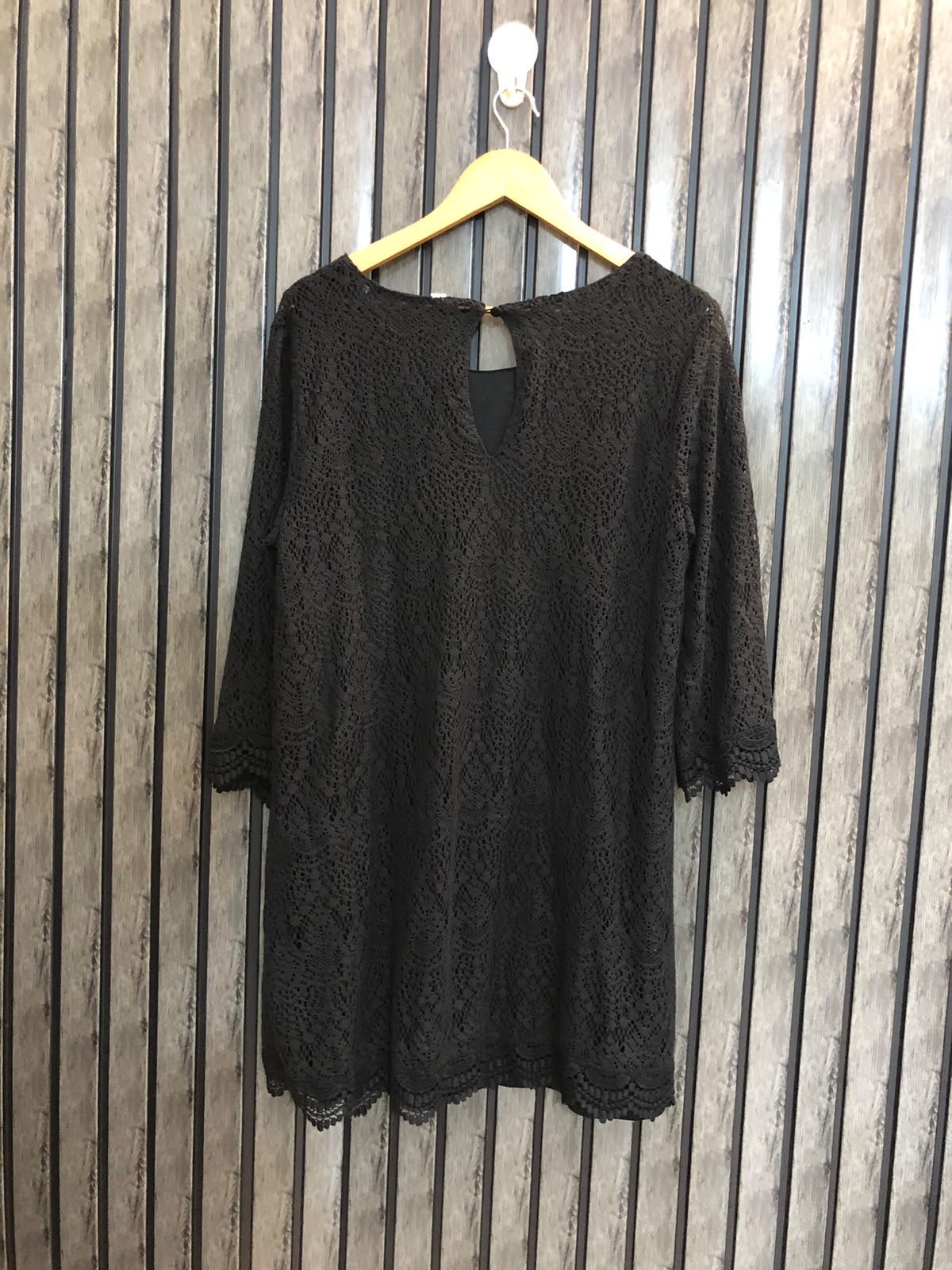Chest 20  Lenght 23  Fabric net Designer Women's Long Tops