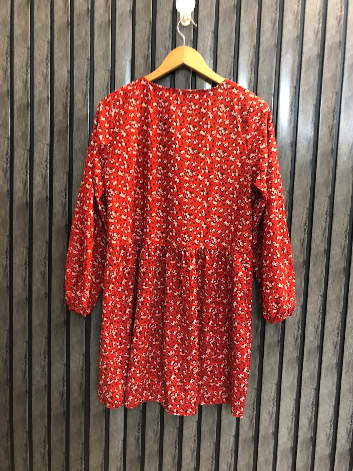 Chest 18  Lenght 31  Fabric Silk Modern Long Tops for Women
