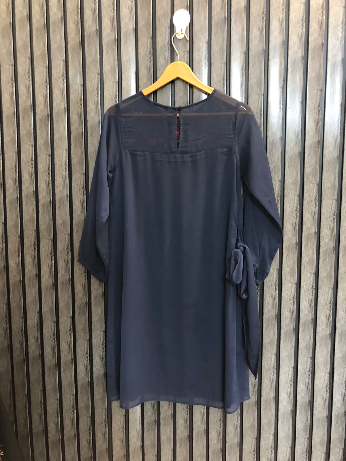 Chest 17  Lenght 35  Fabric Chiffon Stylish Casual Long Tops