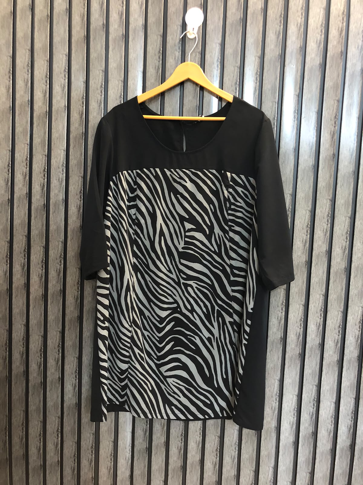 Chest 22  Lenght 33  Fabric Silk Western Tunic Tops