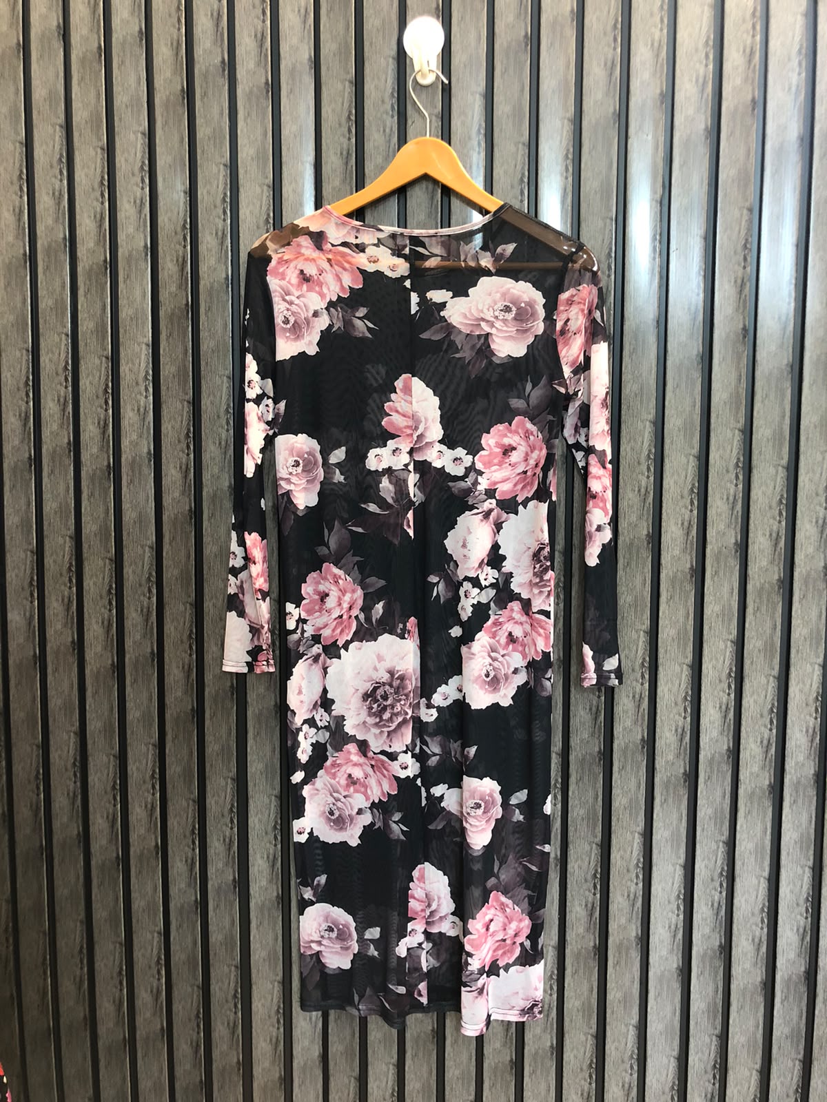 Chest 19  Lenght 38  Fabric Net New Arrival Long Tops