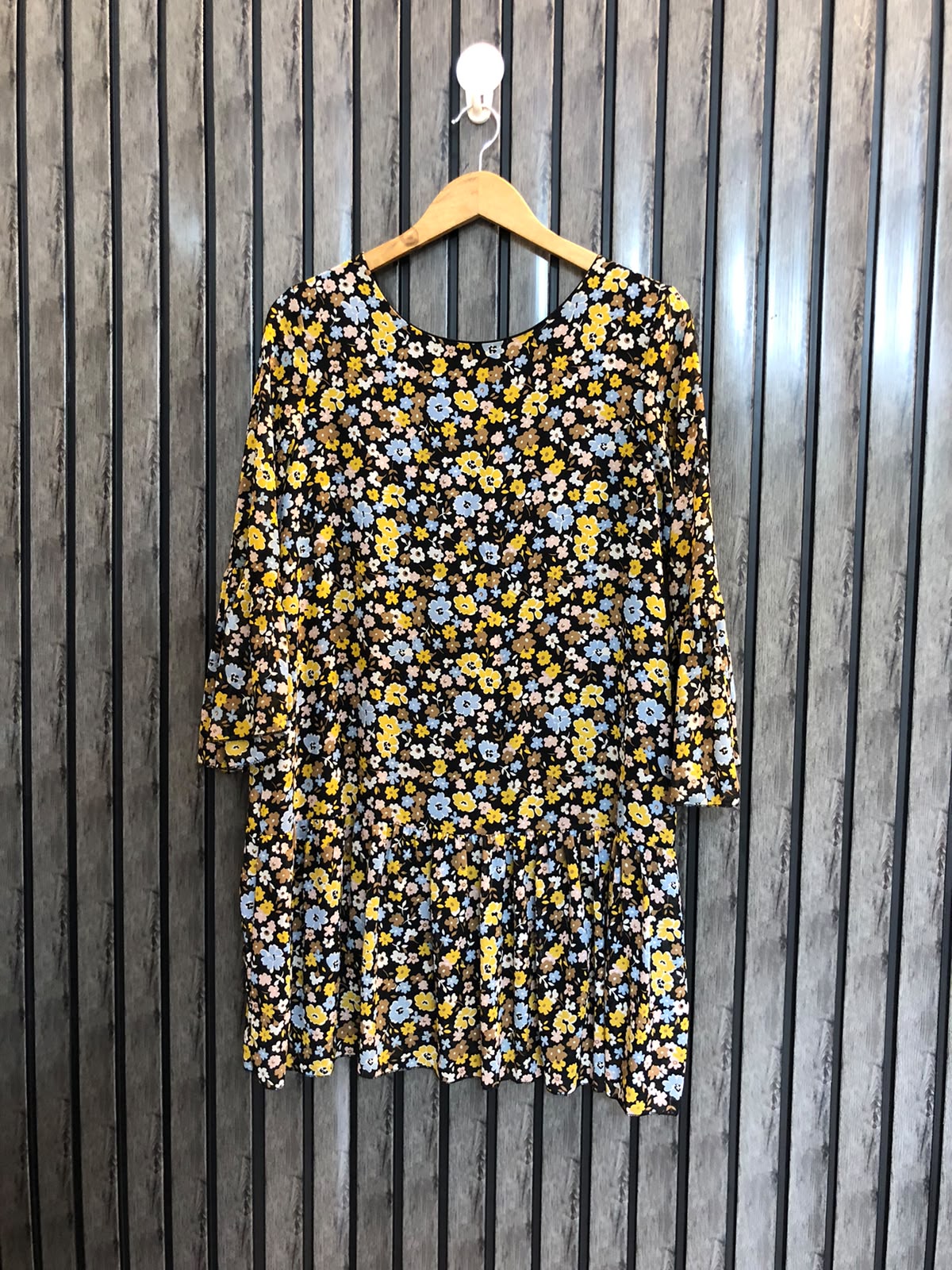 Chest 18  Lenght 32  Fabric Chiffon Women's Fashion Long Tops