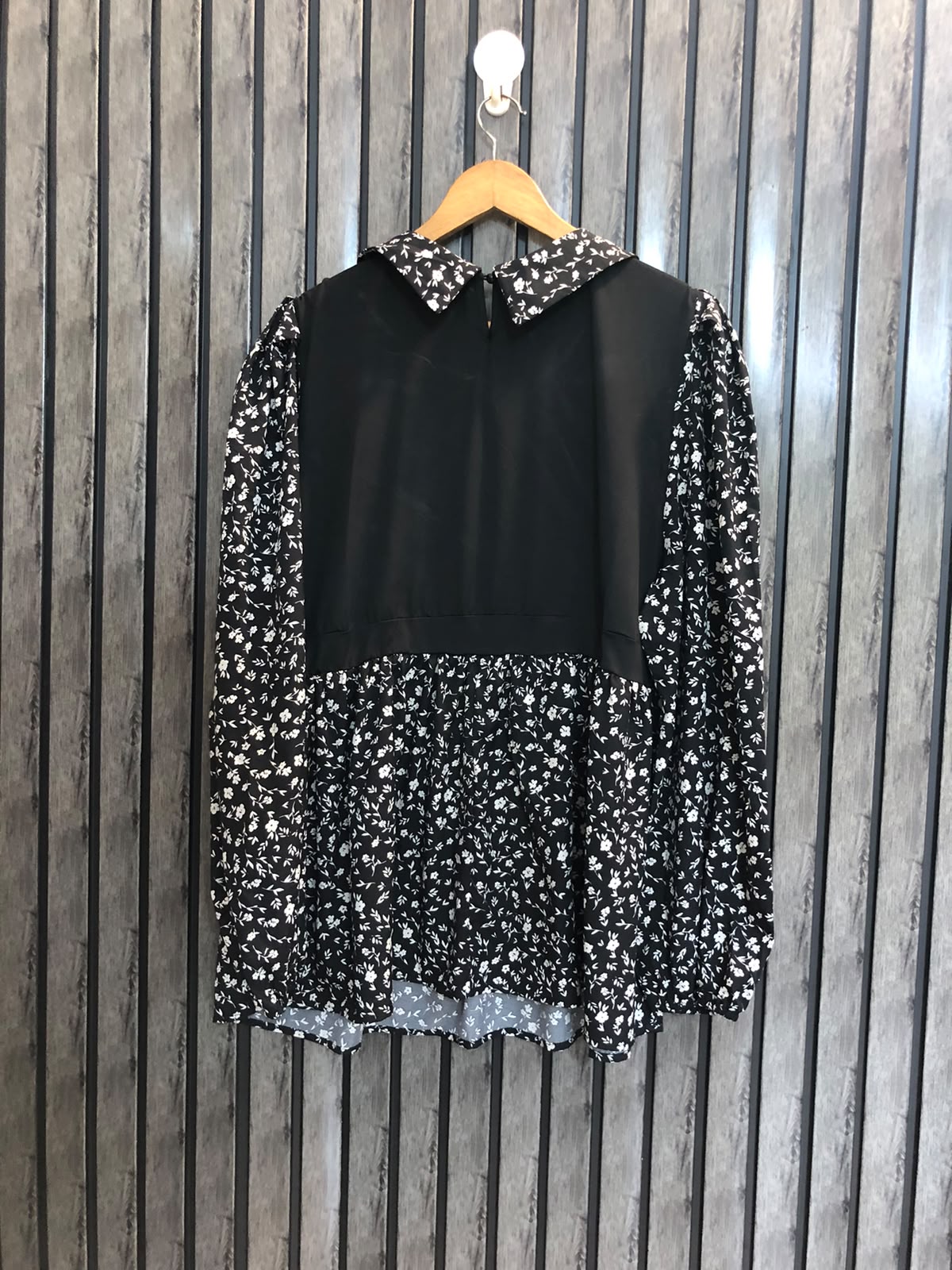 Chest 22  Lenght 28  Fabric Silk Daily Wear Long Tops