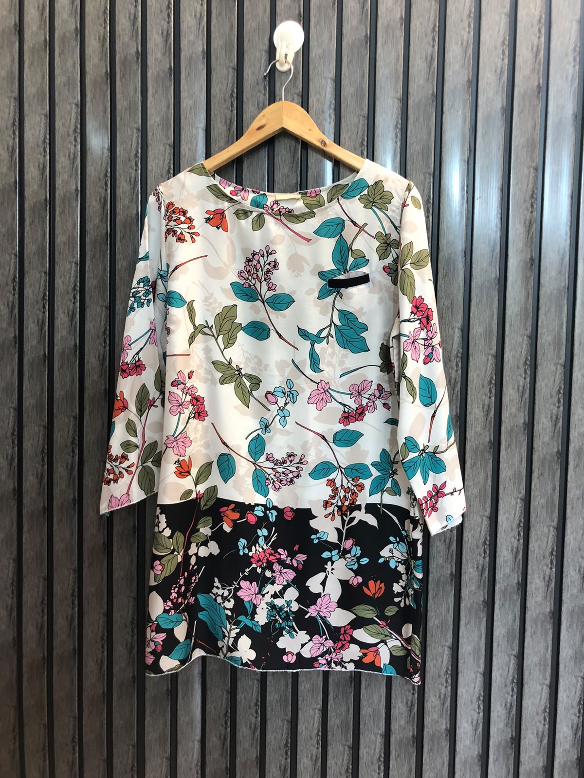 Chest 19  Lenght 28  Fabric Silk Fashion Boutique Long Tops