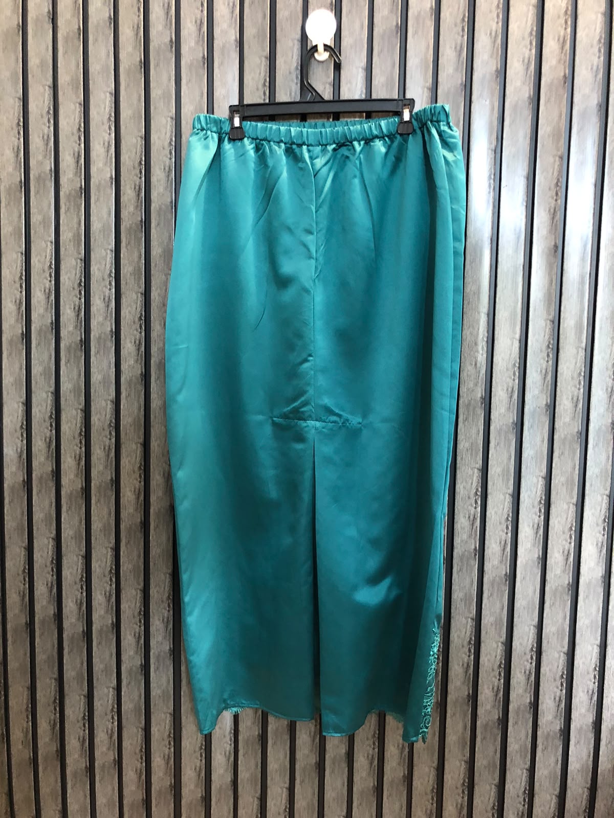 Waist 36  Length 39  Fabric Silk Party Wear Women's Western Skirts