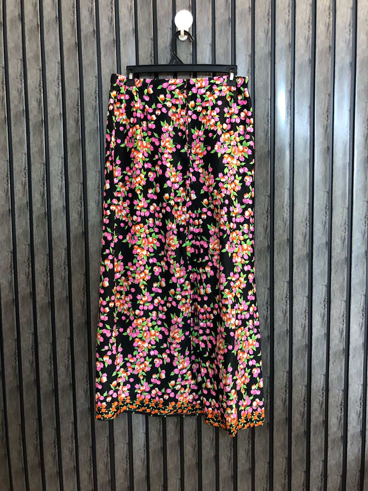 Waist 32  Length 36  Fabric Silk Imported Women's Western Skirts