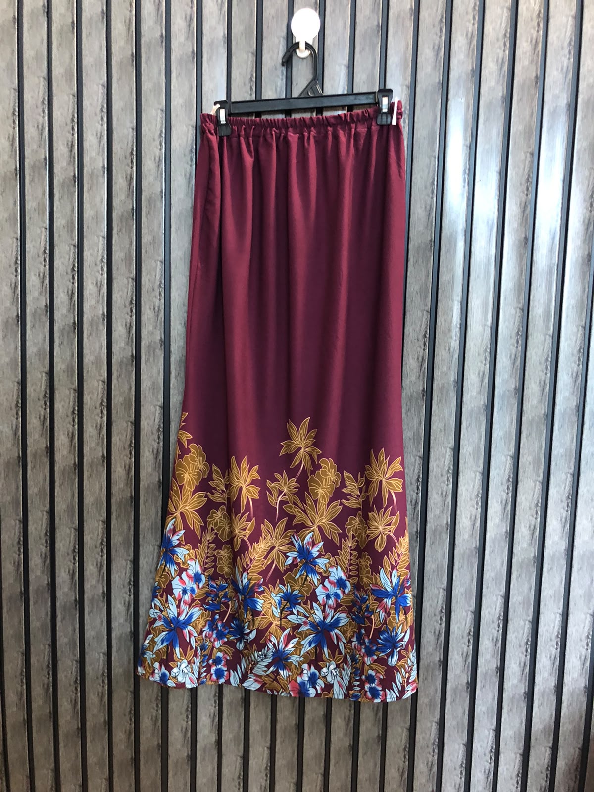 Waist 30  Length 40  Fabric Silk Fashion Skirts for Women