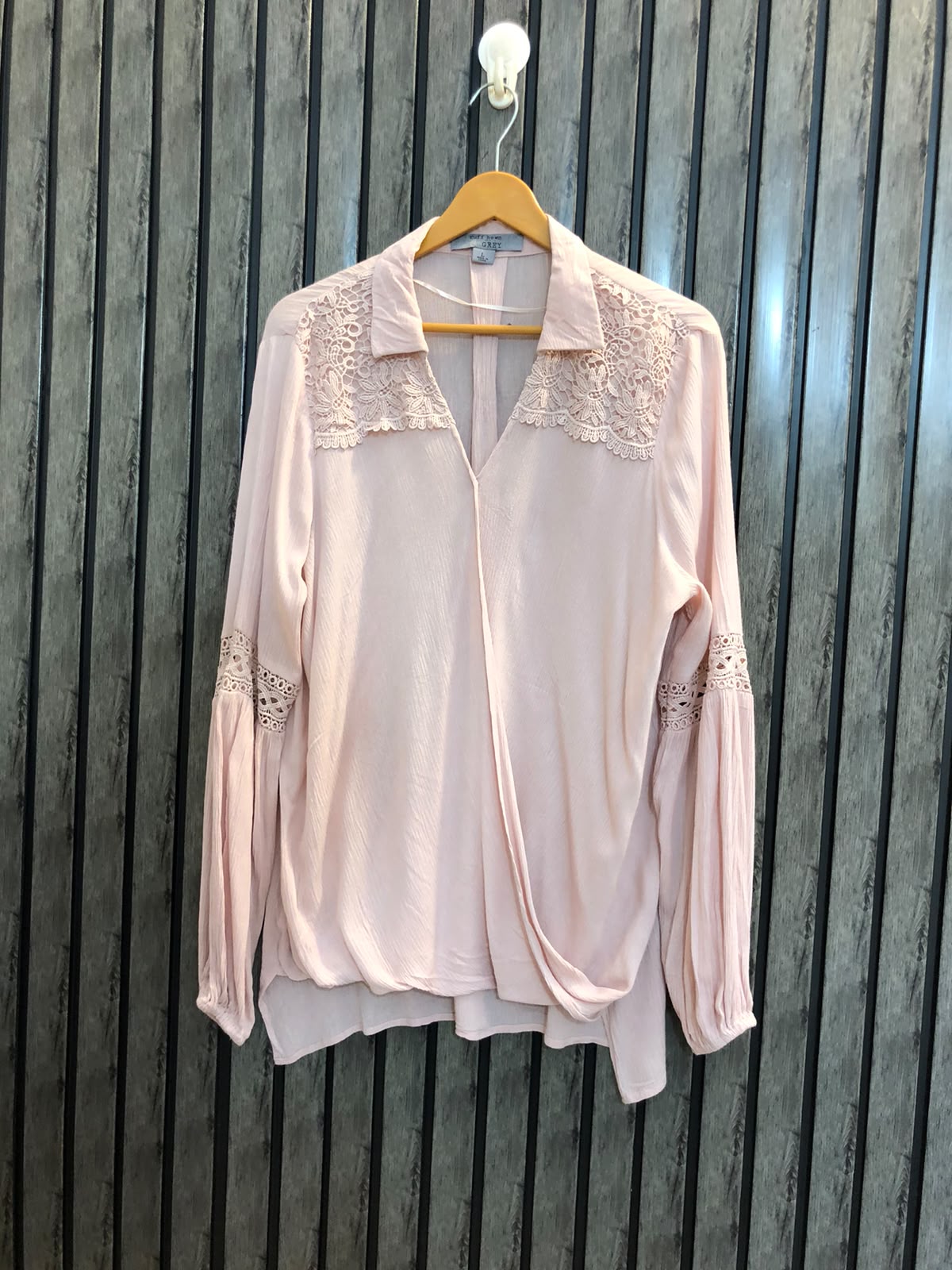 Chest 22  Lenght 27 top 29  Fabric rayon Elegant Women's Full Sleeve Top