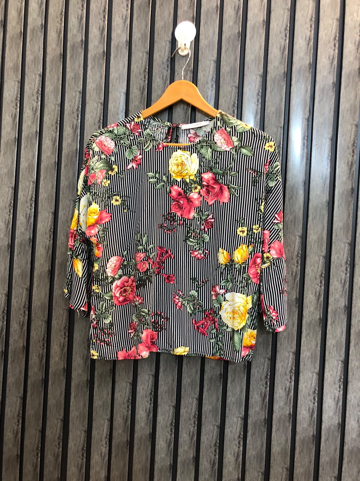 Chest 18  Lenght 18  Fabric linen Smart Women's Full Sleeve Top