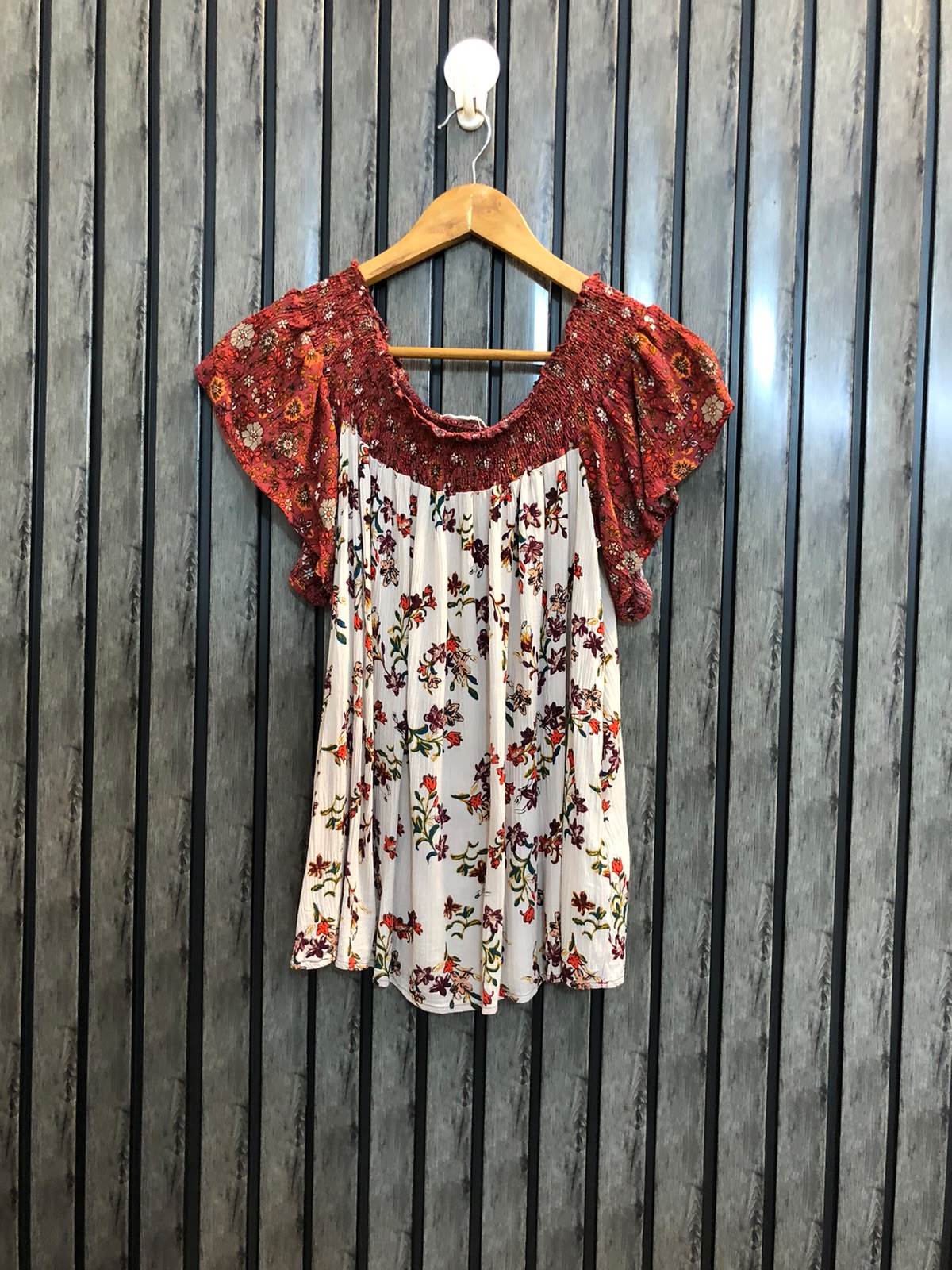 Chest 20  Lenght 20  Fabric cotton Women's Branded Half Sleeve Tops