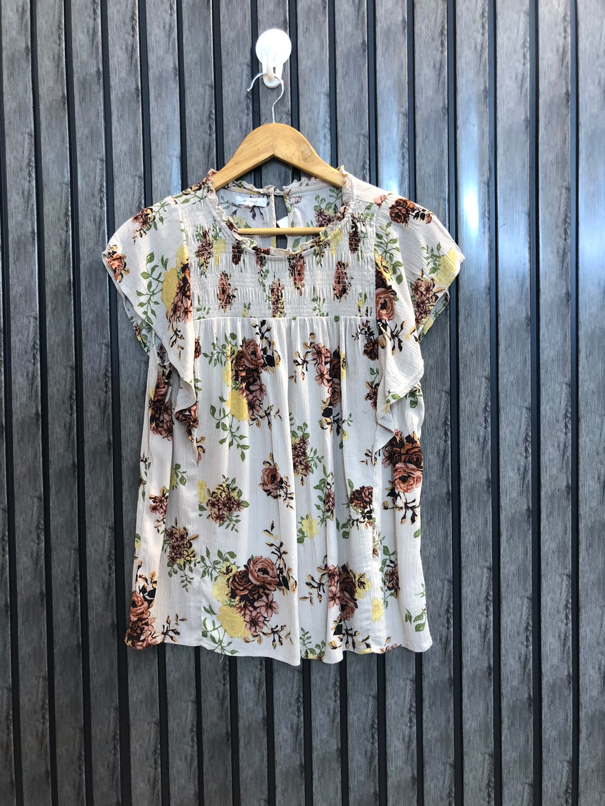 Chest 20  Lenght 23  Fabric Rayon Women's Half Sleeve Apparel