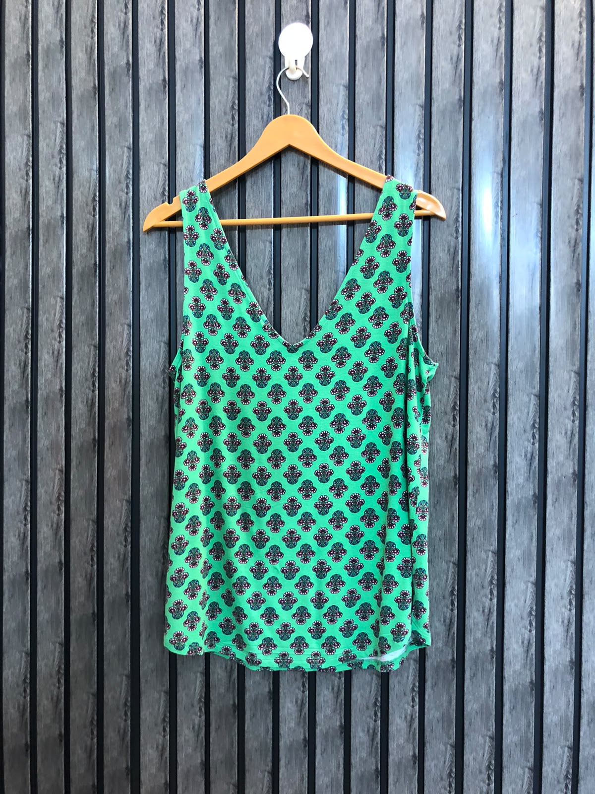 Chest 22  Lenght 24 Branded Women's Basic Tees
