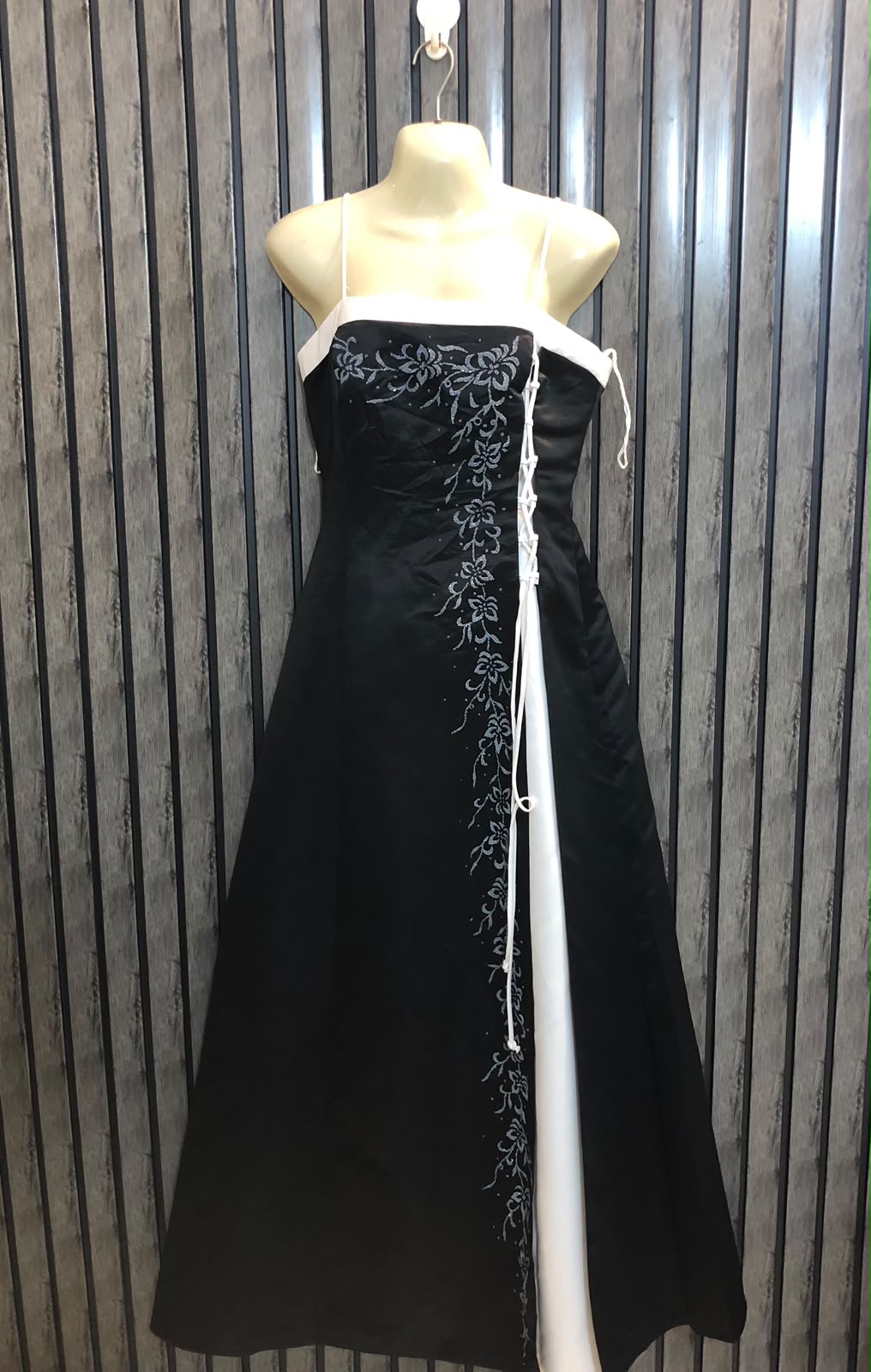 Chest 17  Lenght 55  Fabric silk Women's Western Evening Maxi Dresses