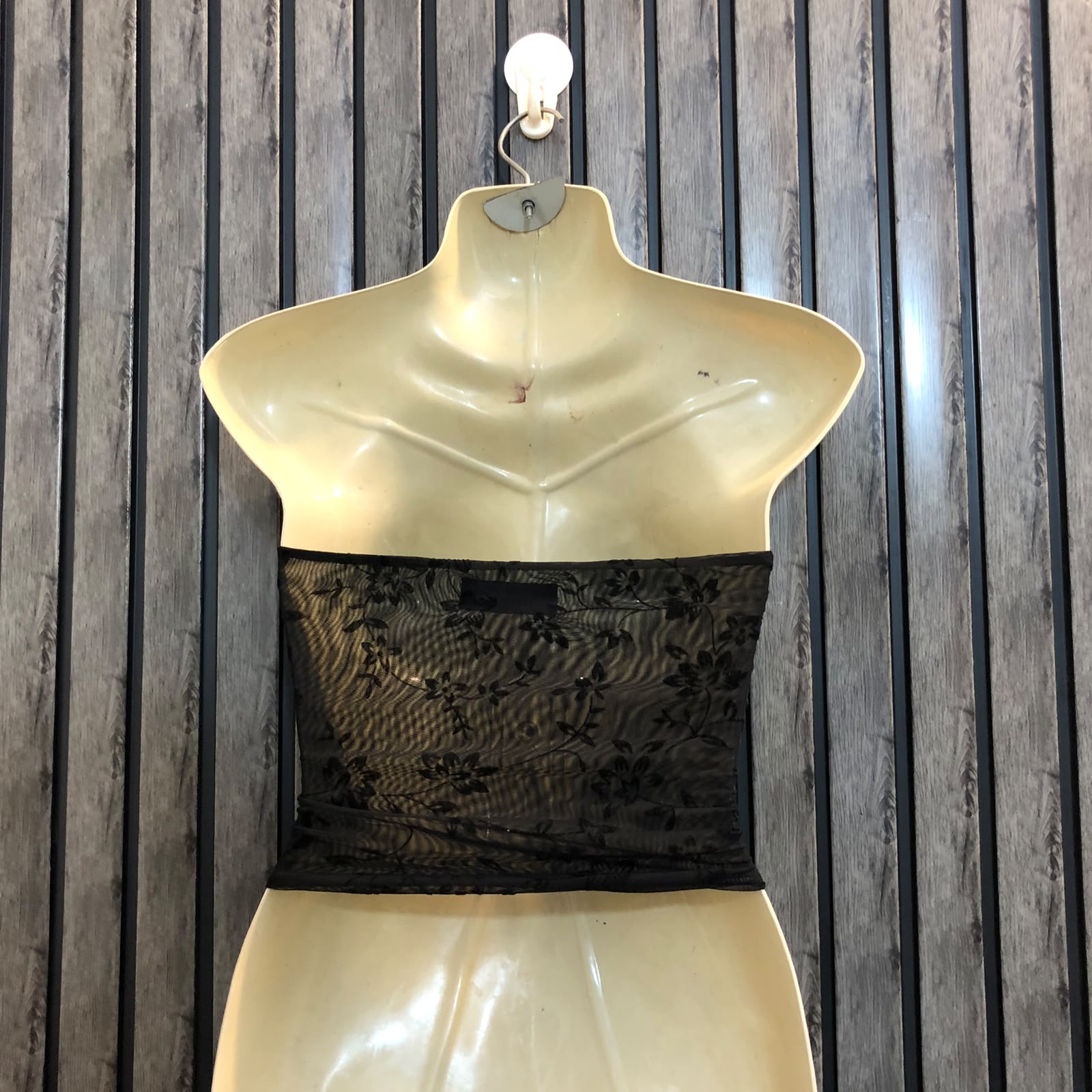 Chest 17  Length 7  Fabric Net Women's Stylish Crop Collection