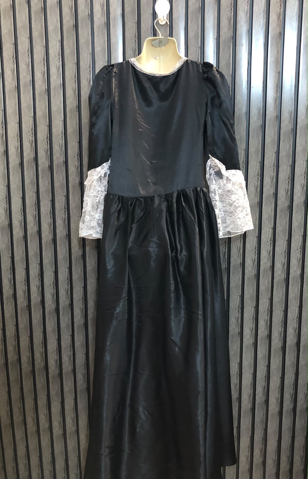 Chest 16  Lenght 56  Fabric silk Fashionable Women's Maxi Dresses