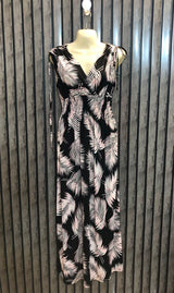 Chest 21  Lenght 52  Fabric silk jersey Chic Women's Maxi Dress Boutique