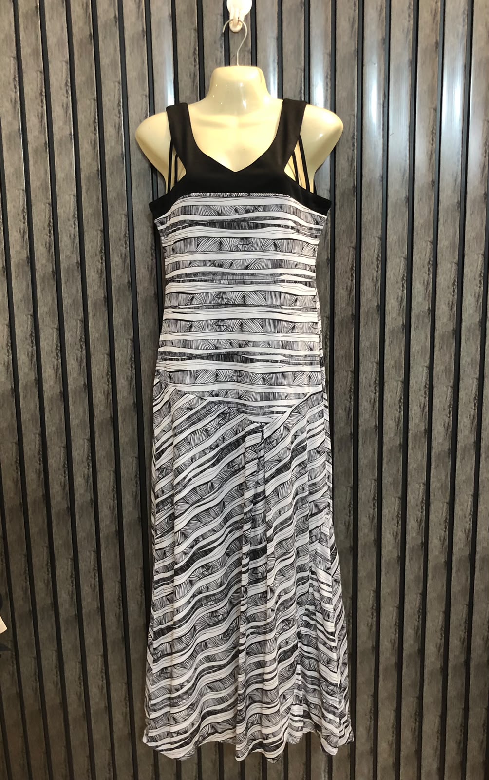 Chest 18  Lenght 52  Fabric jersey Elegant Women's Fashion Hub