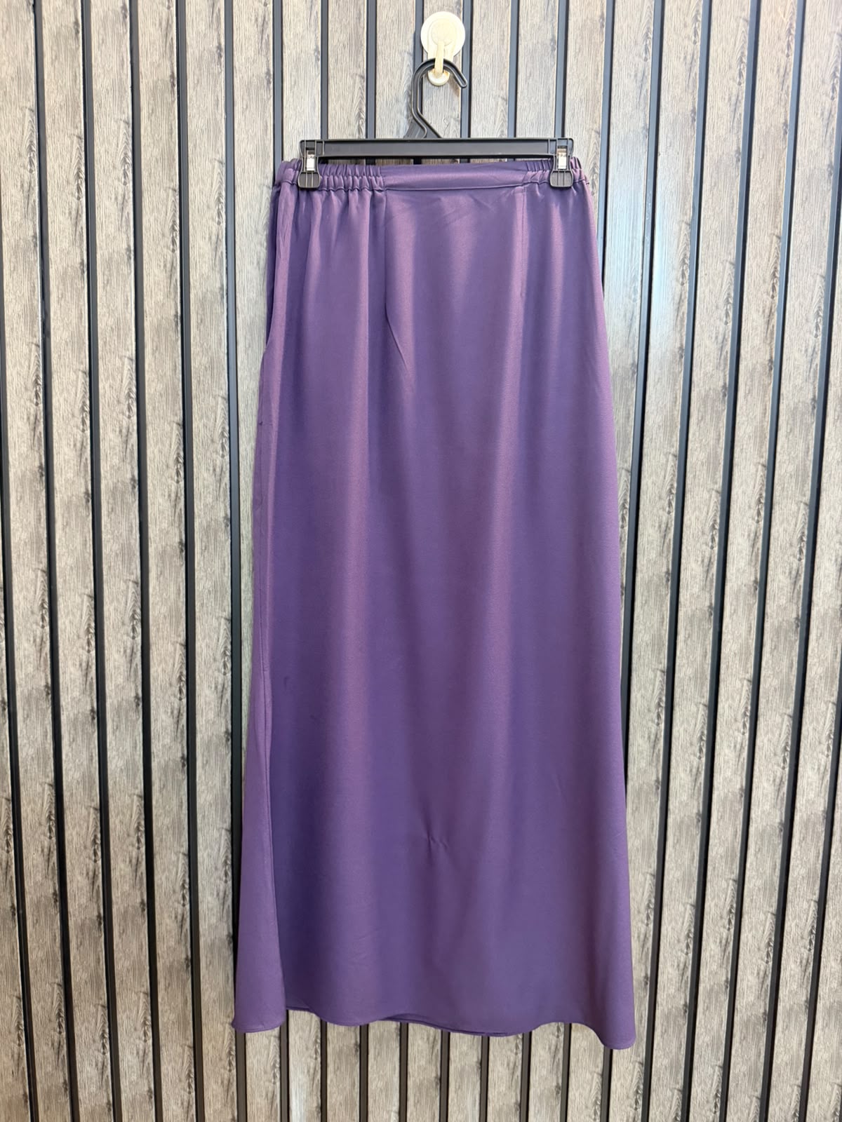Waist 32  Length 39  Fabric Silk Women's Premium Skirt