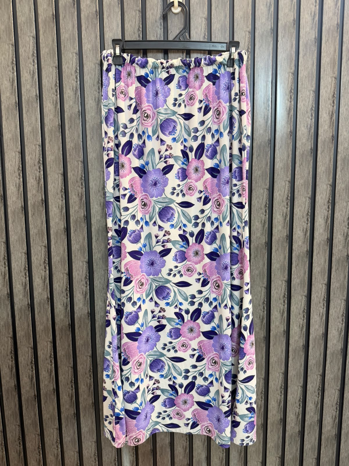 Waist 34  Length 38  Fabric Silk Jersey Women's Designer Skirt