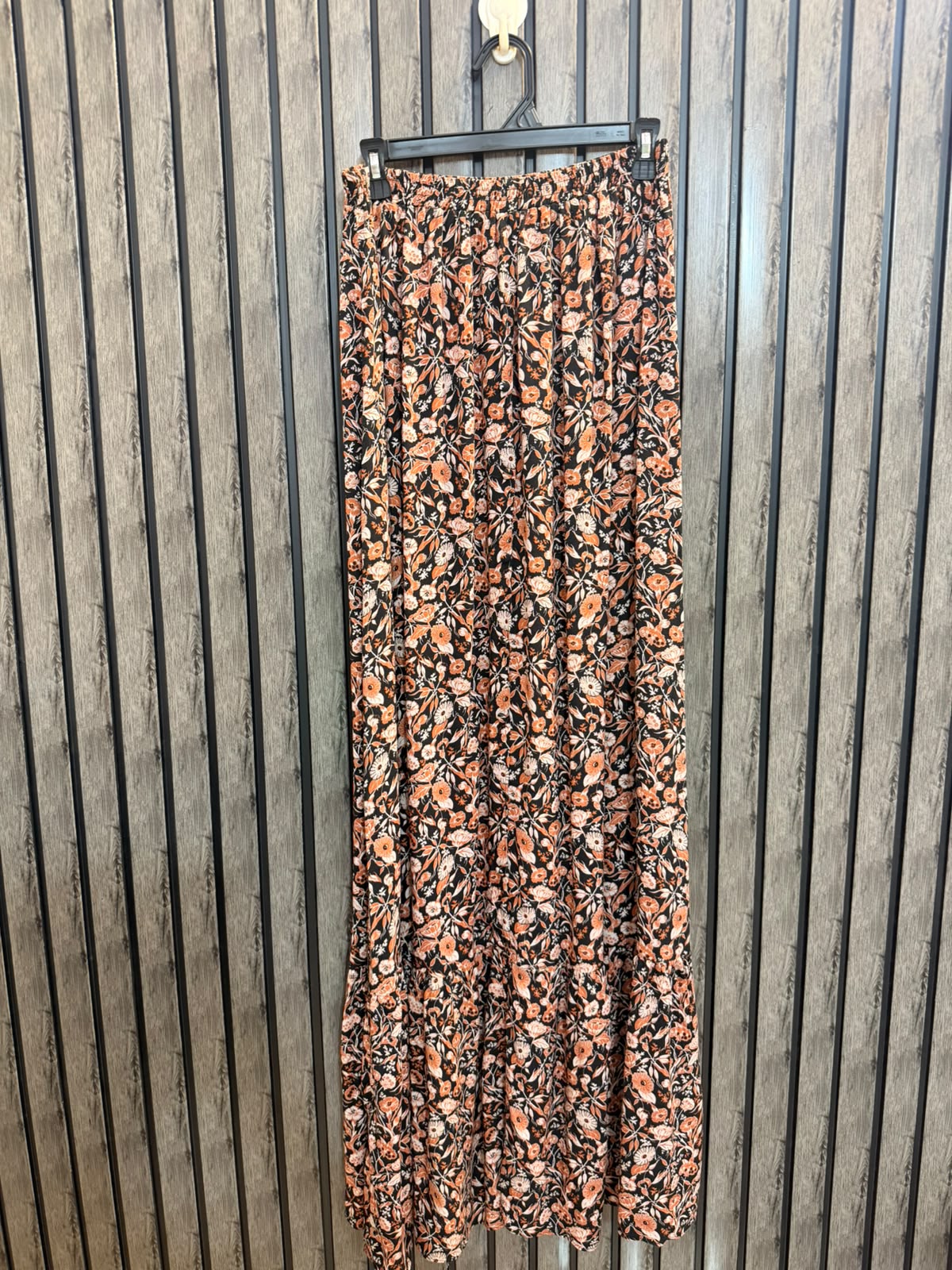 Waist 34  Length 47  Fabric Linen Women's Exclusive Skirt