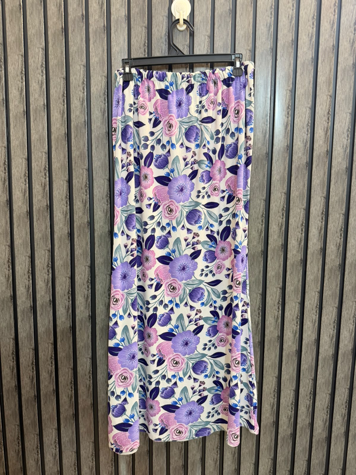 Waist 34  Length 38  Fabric Silk Jersey Women's Designer Skirt