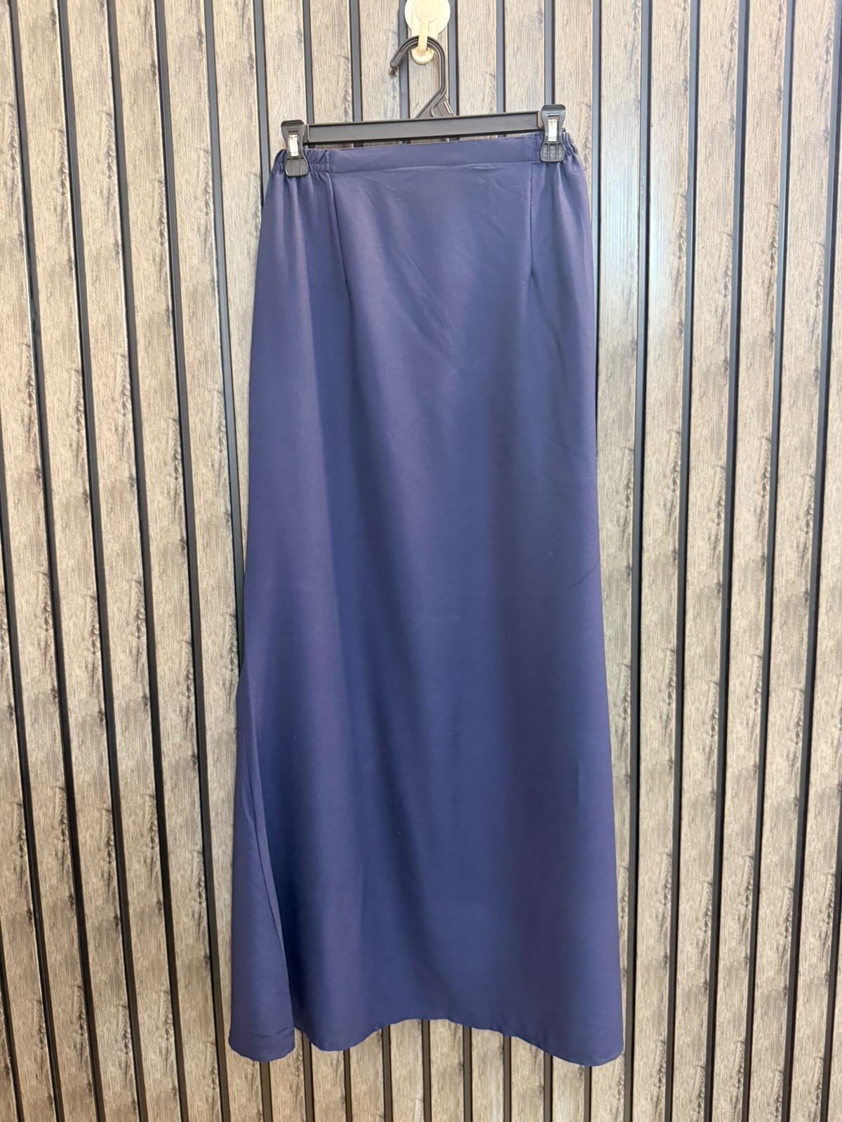 Waist 36  Length 41  Fabric Silk Women's Stylish Skirt