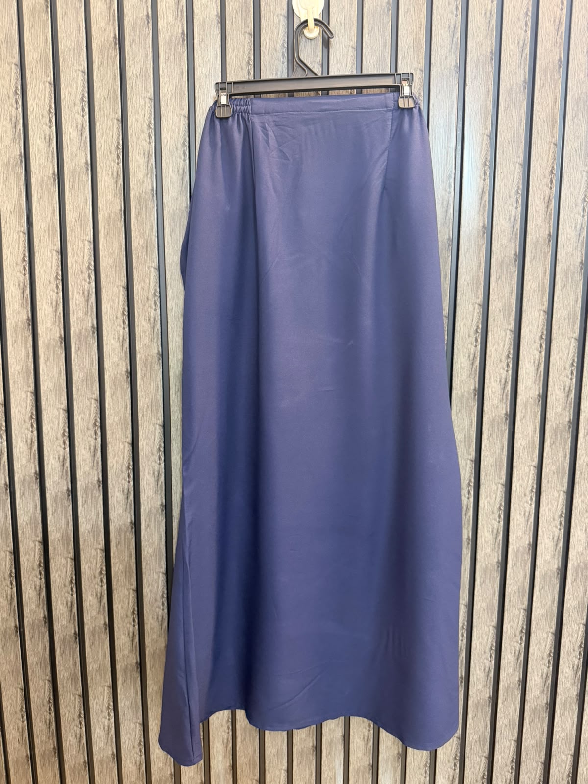 Waist 36  Length 41  Fabric Silk Women's Stylish Skirt