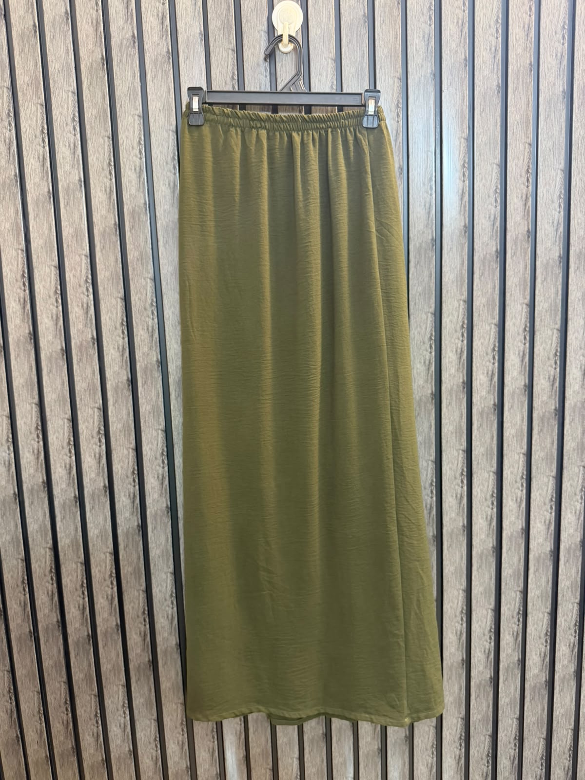 Waist 38  Length 40  Fabric Silk Women's Exclusive Fashion Skirt